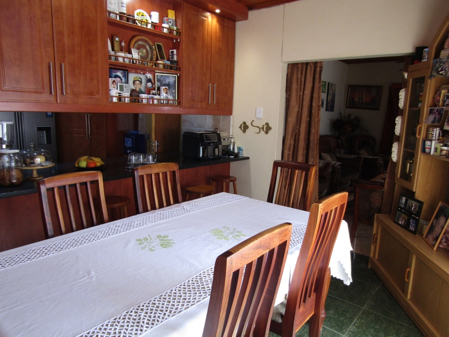 4 Bedroom Property for Sale in Kruisfontein Eastern Cape